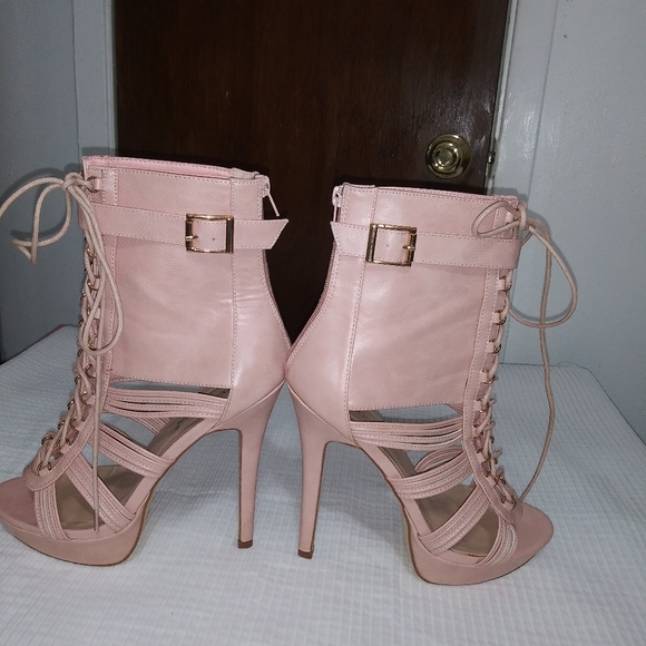 Shoe Dazzle Shoes - TONDA by SHOEDAZZLE. SANDAL. booties